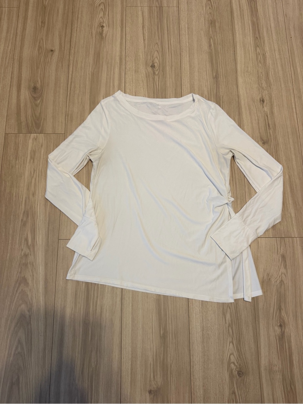 Old Navy White Long Sleeve Activewear Top